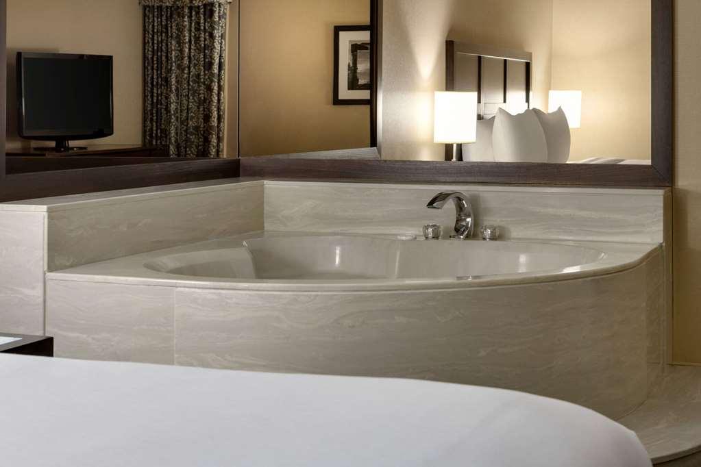 Wd, Hotel *